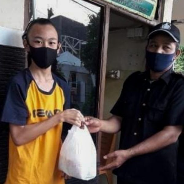 Nabung Jubah (Nasi Bungkus Jumat Berkah)